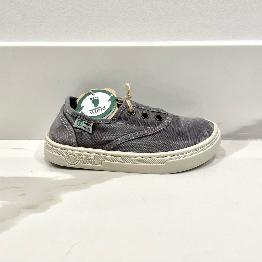 NEW Natural World Old Ebro Sneakers (size 8.5 & 13)